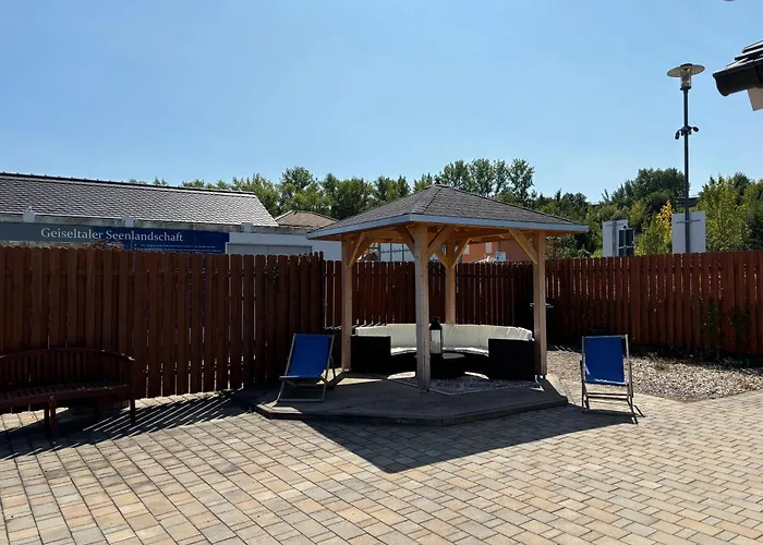 Seebrise- Marina Geiseltalsee Nyaraló *